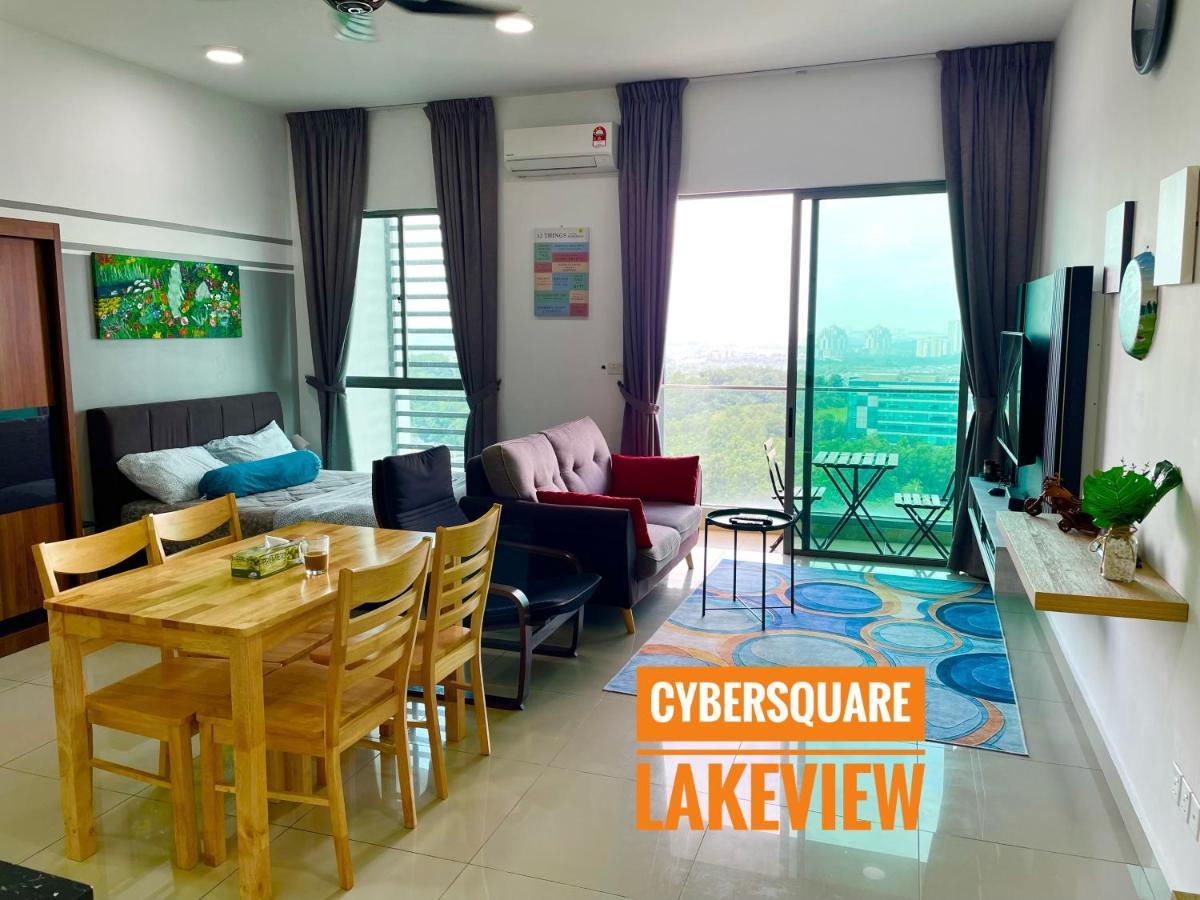 Cybersquare Lakeview With Netflix And Disney Hotstar Cyberjaya Dış mekan fotoğraf