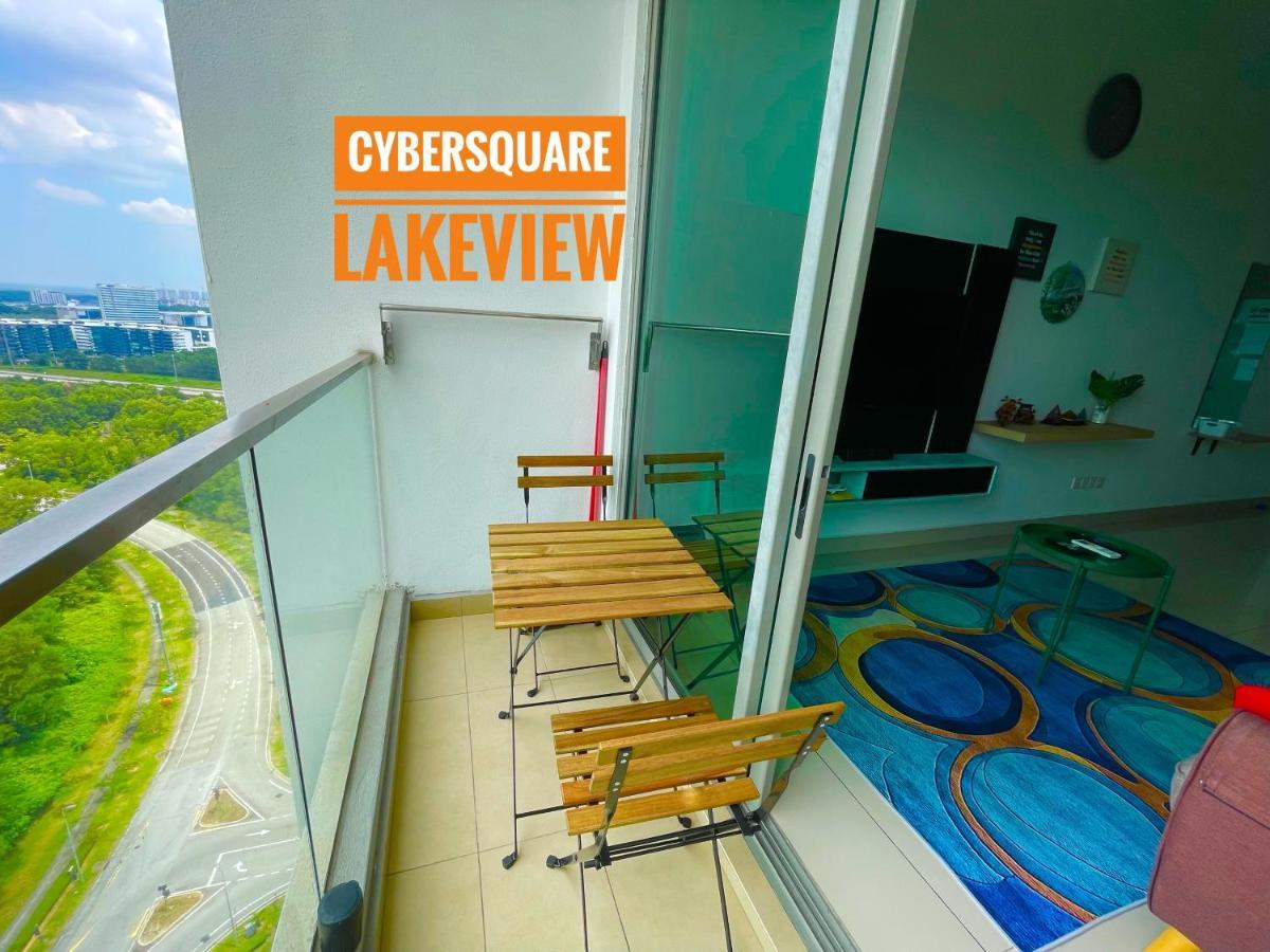 Cybersquare Lakeview With Netflix And Disney Hotstar Cyberjaya Dış mekan fotoğraf